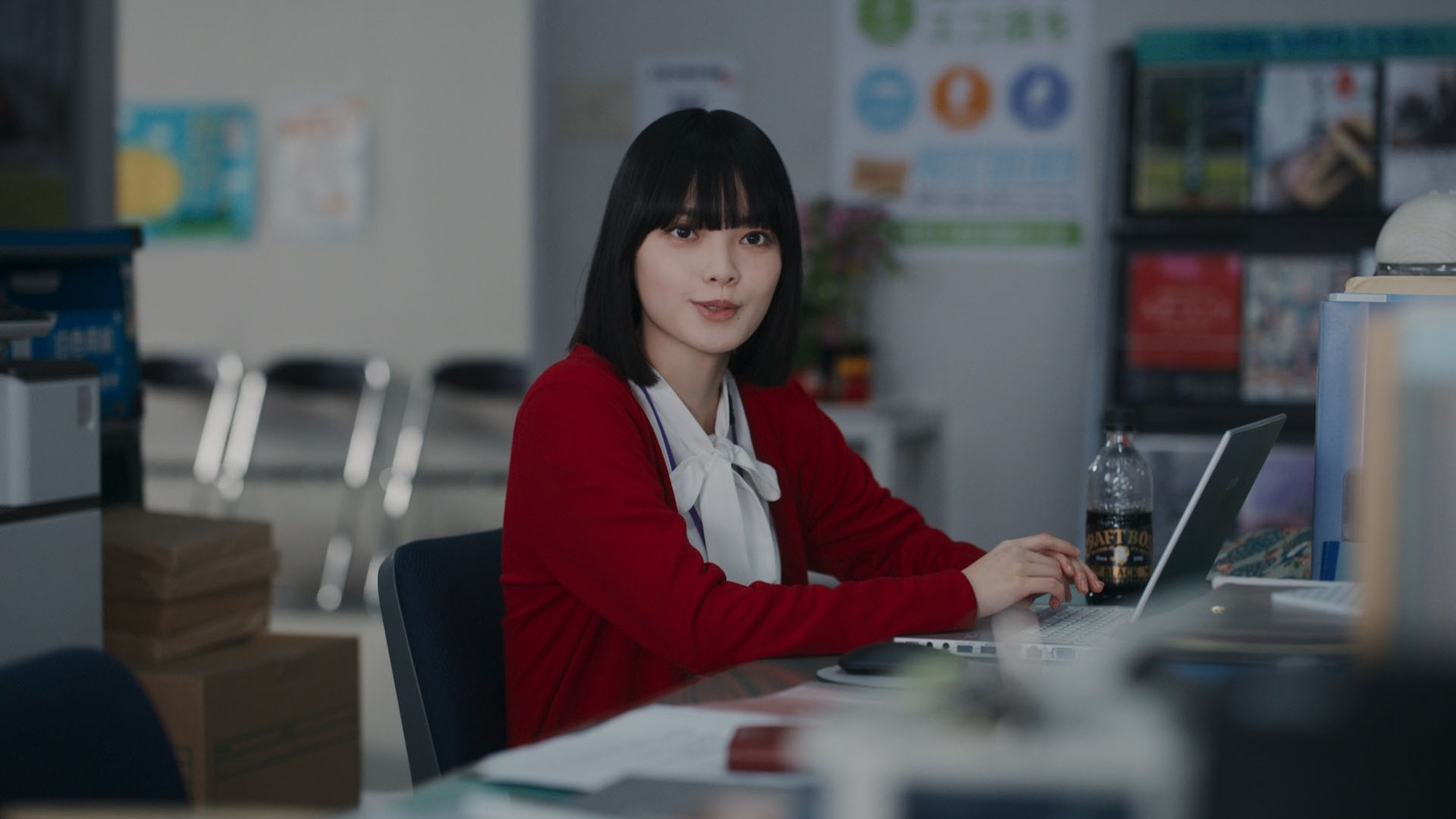 「クラフトボス」新CM「町おこし」編より。