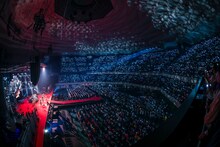 「KEYTALKの武道館で舞踏会～shall we dance?～2」の様子。