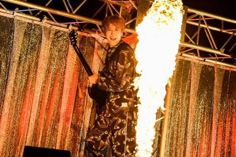 小野武正（G, MC, Cho）