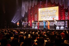 「超特急と8号車のみんなで希望の玉を光らせろクイズ！」の様子。