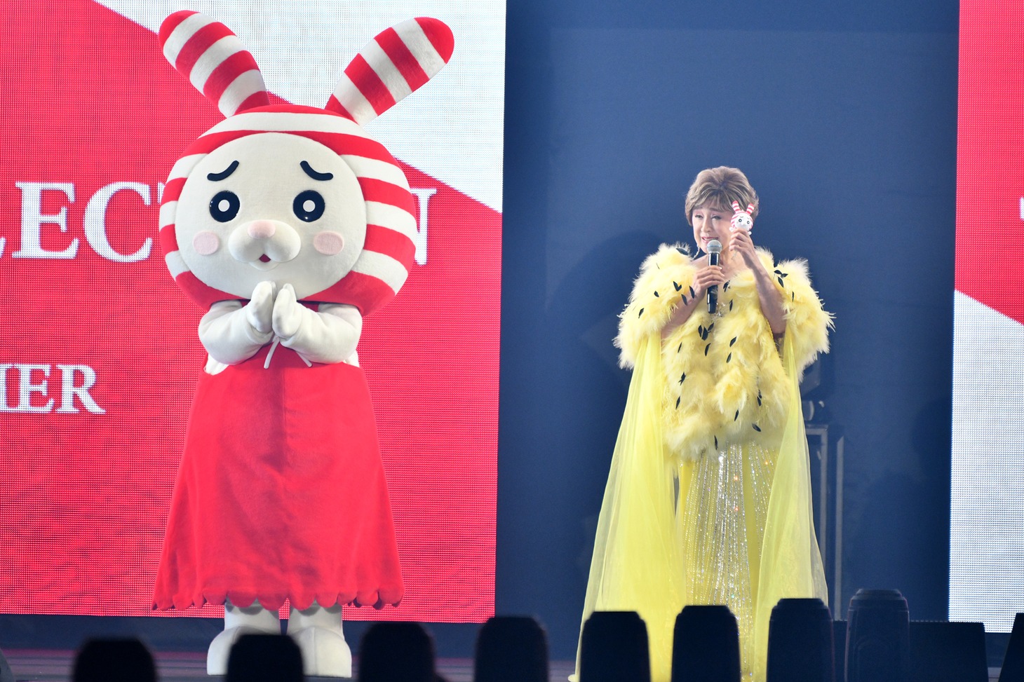 小林幸子のステージの様子。