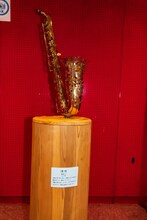 御守ミコ（きのホ。）による金属工芸作品。