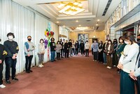 おばんざいステージ前の観覧スペース。