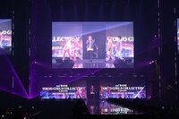 Da-iCEのステージの様子。 (c)マイナビ TOKYO GIRLS COLLECTION 2023 SPRING/SUMMER