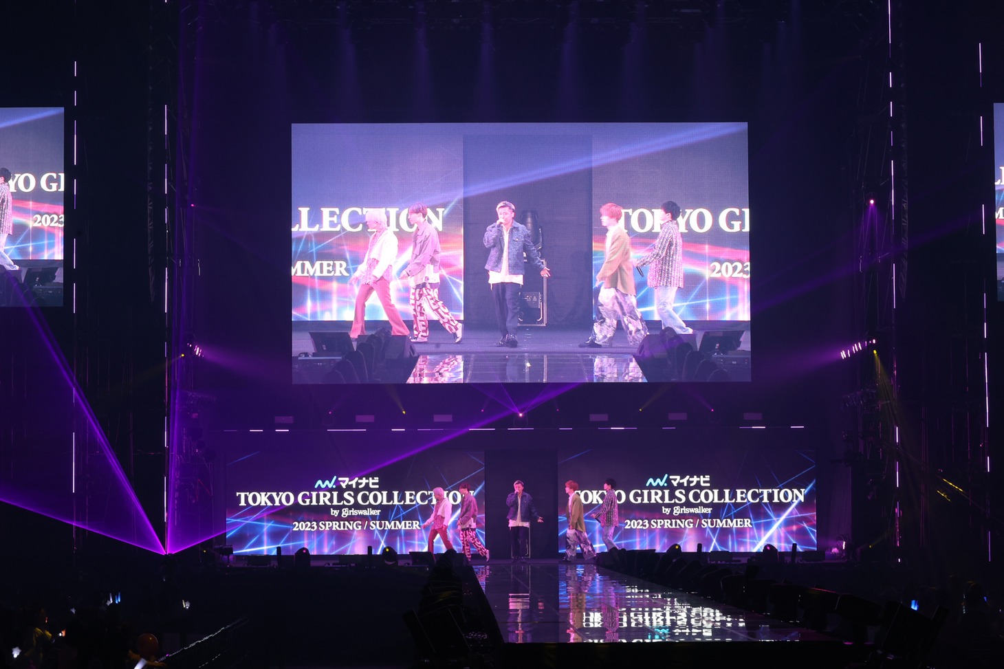 Da-iCEのステージの様子。 (c)マイナビ TOKYO GIRLS COLLECTION 2023 SPRING/SUMMER