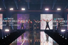 BiSHのステージの様子。 (c)マイナビ TOKYO GIRLS COLLECTION 2023 SPRING/SUMMER