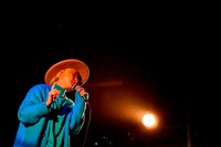 山田義孝（Vo）（撮影：白石達也）