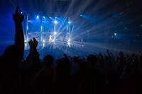 「Reol Oneman Live 2023 新式浪漫 Neo Nostalgia」松本公演の様子。（Photo by Loco Kinoshita）