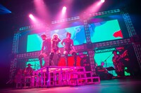 「Reol Oneman Live 2023 新式浪漫 Neo Nostalgia」松本公演の様子。（Photo by Loco Kinoshita）