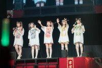 まねきケチャ「新春招福ワンマンライブ『笑門来福』」の様子。