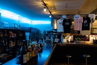 沖縄Outputドリンクスペース