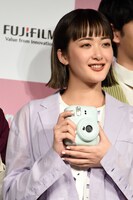 長屋晴子（Vo, G）