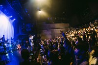 クボタカイ「ロマンスを持ち寄って」の様子。（撮影：ヤオタケシ）