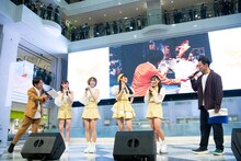 トークで盛り上がるラフ×ラフと東京ホテイソン。