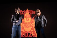 ライブ上映に駆けつけたB'z。（撮影：達川範一）