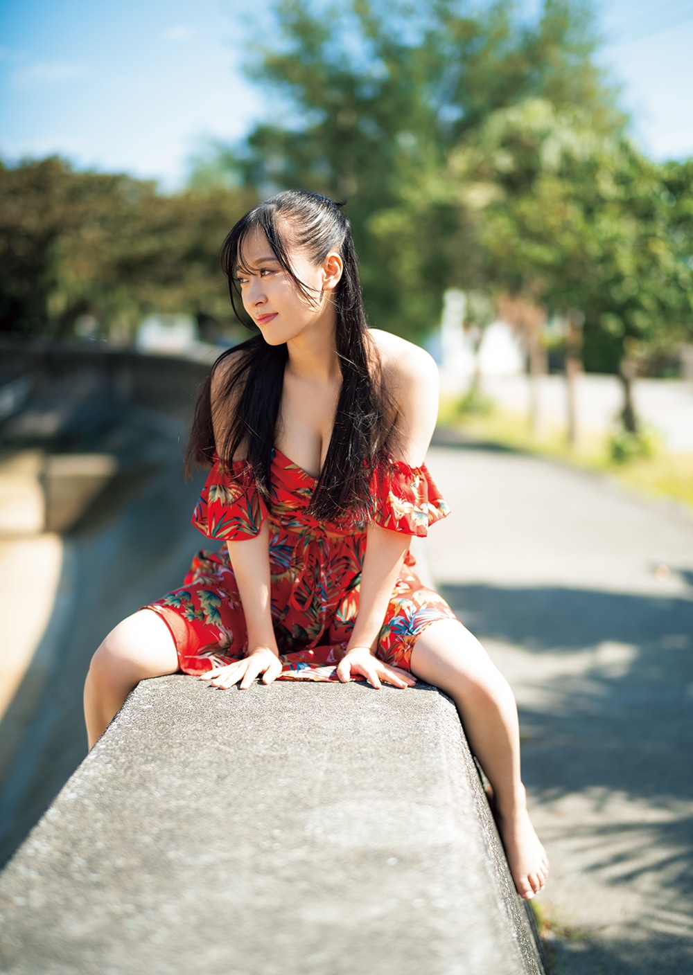 小田さくら（モーニング娘。’23 ）写真集「さくら日和」より。（撮影：西村康）