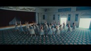 乃木坂46「さざ波は戻らない」ミュージックビデオより。