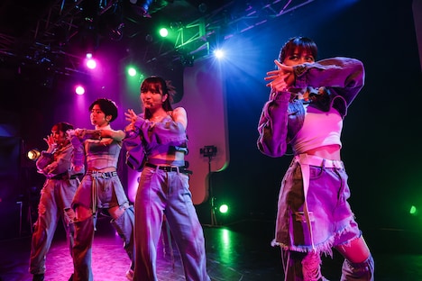 「AMEFURASSHI TOUR 2023 "Spring"」東京公演の様子。（撮影：笹森健一）