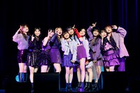 アンジュルムのライブの様子。