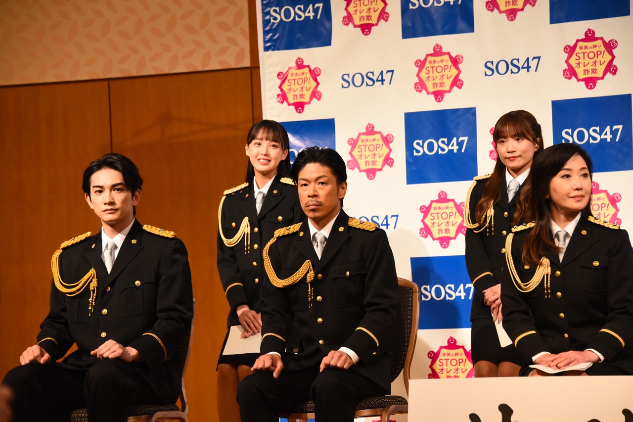上段左から福田朱里（STU48）、斉藤真木子（SKE48）。下段左から町田啓太、松本利夫、伍代夏子。