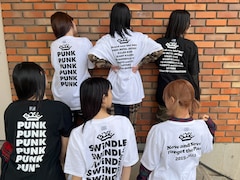 BiSH×TANGTANG、最後のコラボTシャツ予約販売スタート - 音楽ナタリー