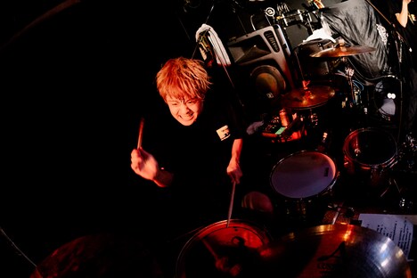 シャー:D（Dr / KUZIRA）（撮影：酒井雅斗）