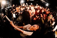 KUZIRA（撮影：酒井雅斗）