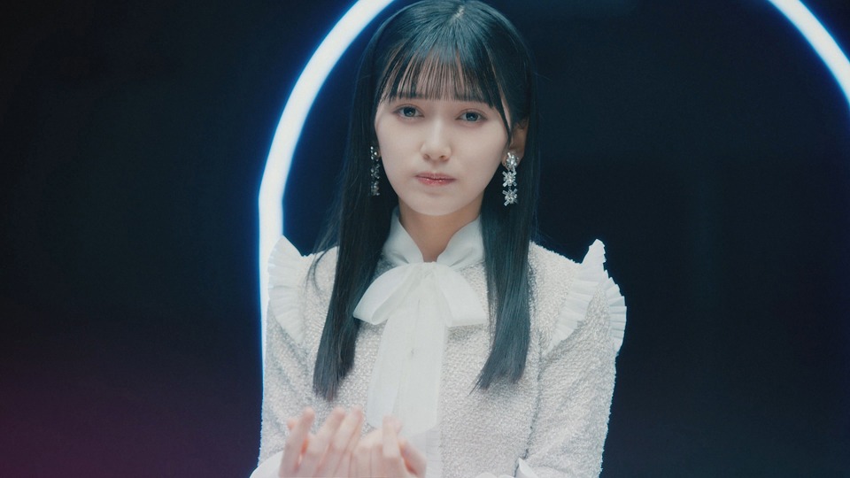 乃木坂46「心にもないこと」ミュージックビデオのワンシーン。