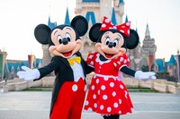 ミッキーマウスとミニーマウス。(c)Disney