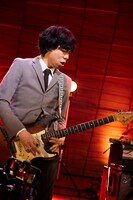 TAXMAN（G, Vo）（撮影：村井香）