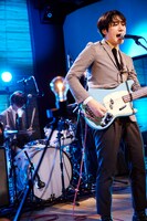 ROY（Vo, B）（撮影：村井香）