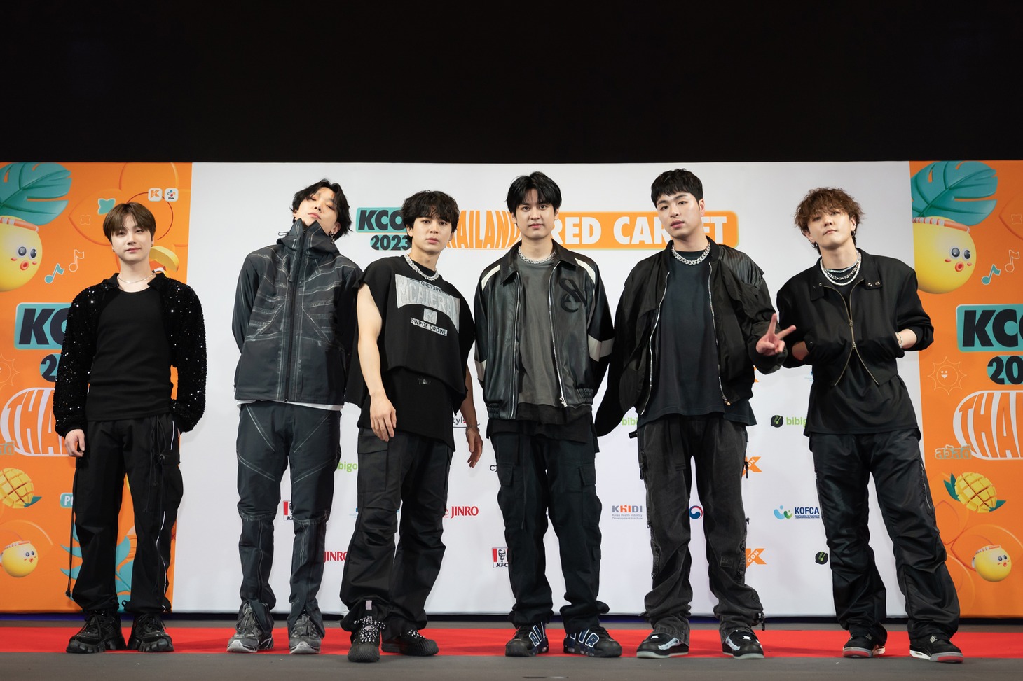 iKON (c)CJ ENM Co., Ltd, All Rights Reserved