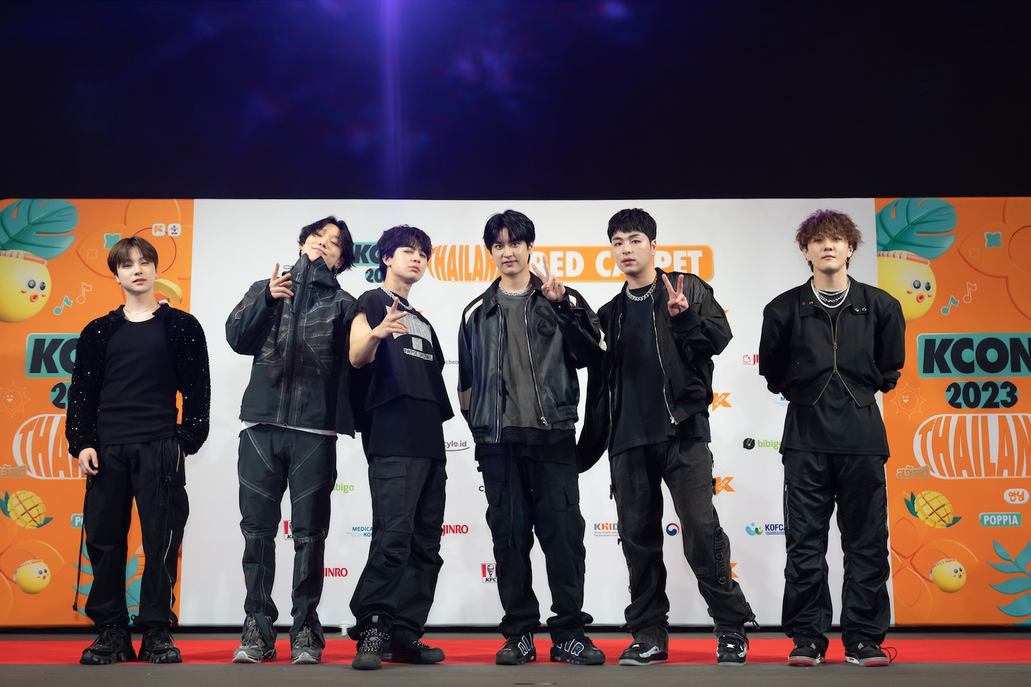 iKON (c)CJ ENM Co., Ltd, All Rights Reserved