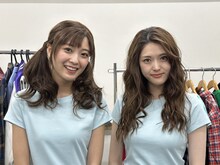 PUFFYを演じる工藤美桜（左）、松村沙友理（右）。(c)日本テレビ