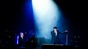 左からデイヴィッド・フォスター、ASKA。（撮影：今井俊彦）