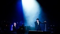 左からデイヴィッド・フォスター、ASKA。（撮影：今井俊彦）