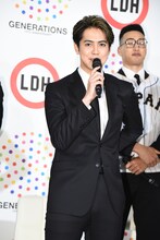 片寄涼太（左）