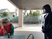 左から渡辺淳之介、チャンアダルト。