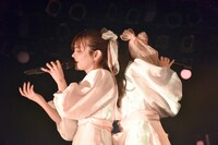 左から阿部葉菜、谷乃愛。