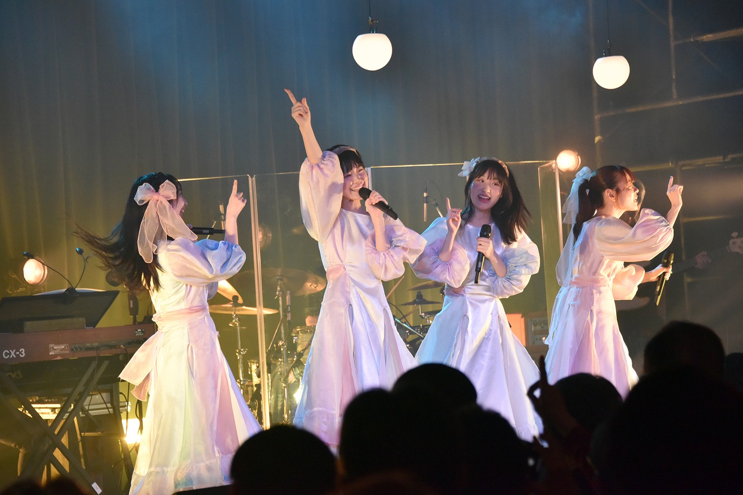 「タイトル未定 ワンマンライブ 東京『音色』BAND SET 恵比寿LIQUIDROOM」の様子。