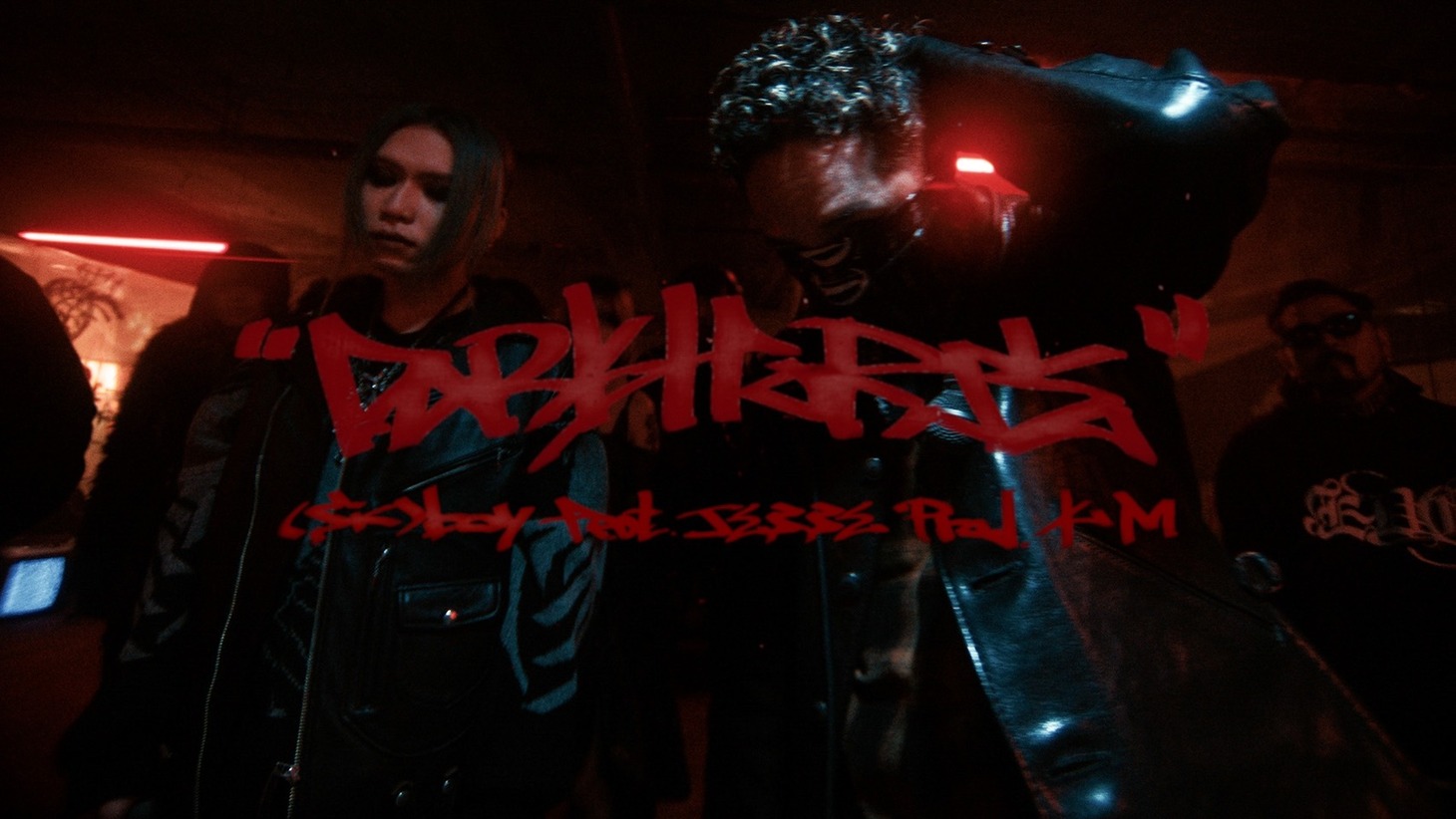 (sic)boy「Dark Horse（Prod. KM）」ミュージックビデオより。