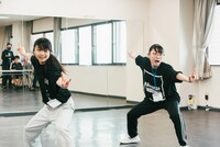 左からナルハワールド、マジヤスメ・アツコ。