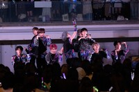 超特急（撮影：米山三郎）