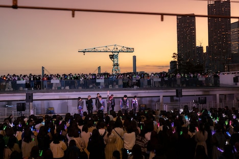 超特急のリリースイベントの様子。（撮影：米山三郎）