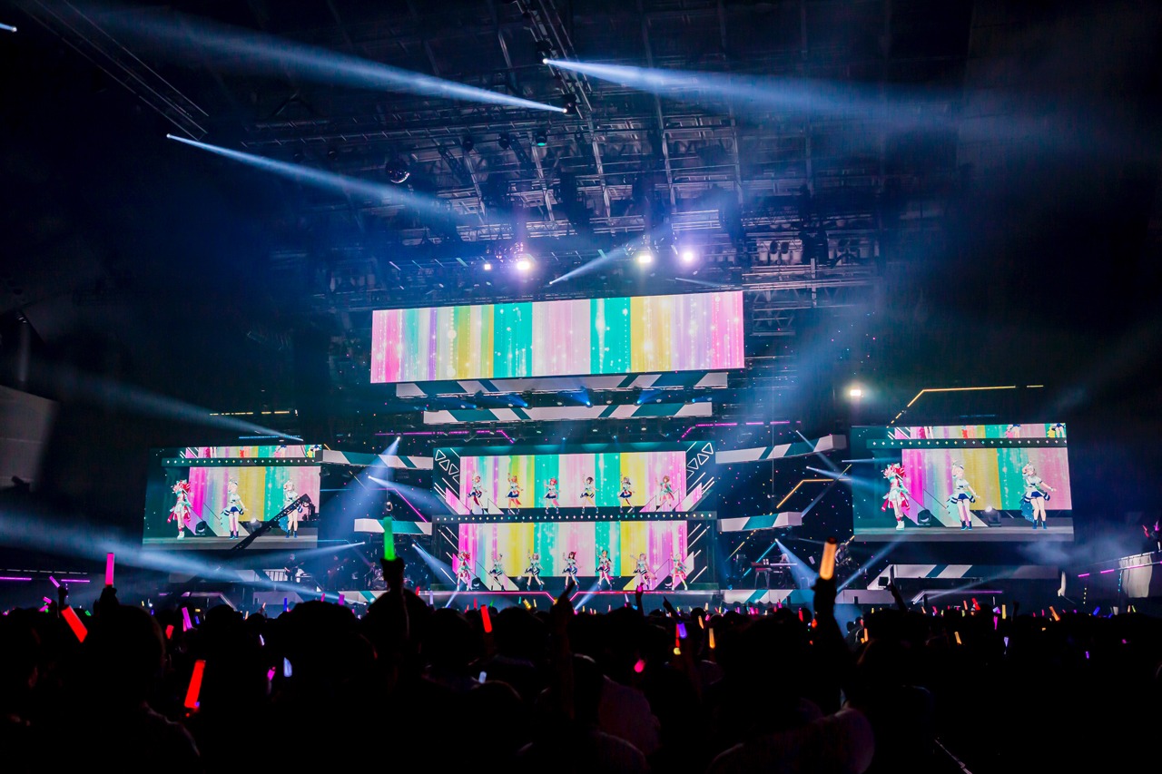 「hololive 4th fes. Our Bright Parade DAY1」初日公演の様子。
