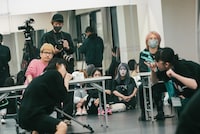 6日目早朝の敗者復活を懸けたパフォーマンス審査の様子。