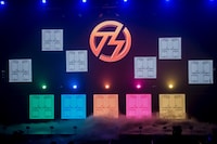 手羽先センセーション「ニューワールド」の様子。