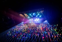 手羽先センセーション「ニューワールド」の様子。