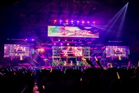 左から戌神ころね、大神ミオ、猫又おかゆ。