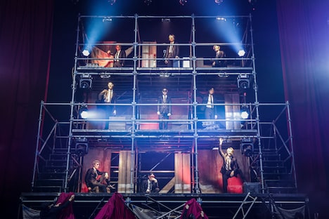 「Persona」のオープニングシーン。